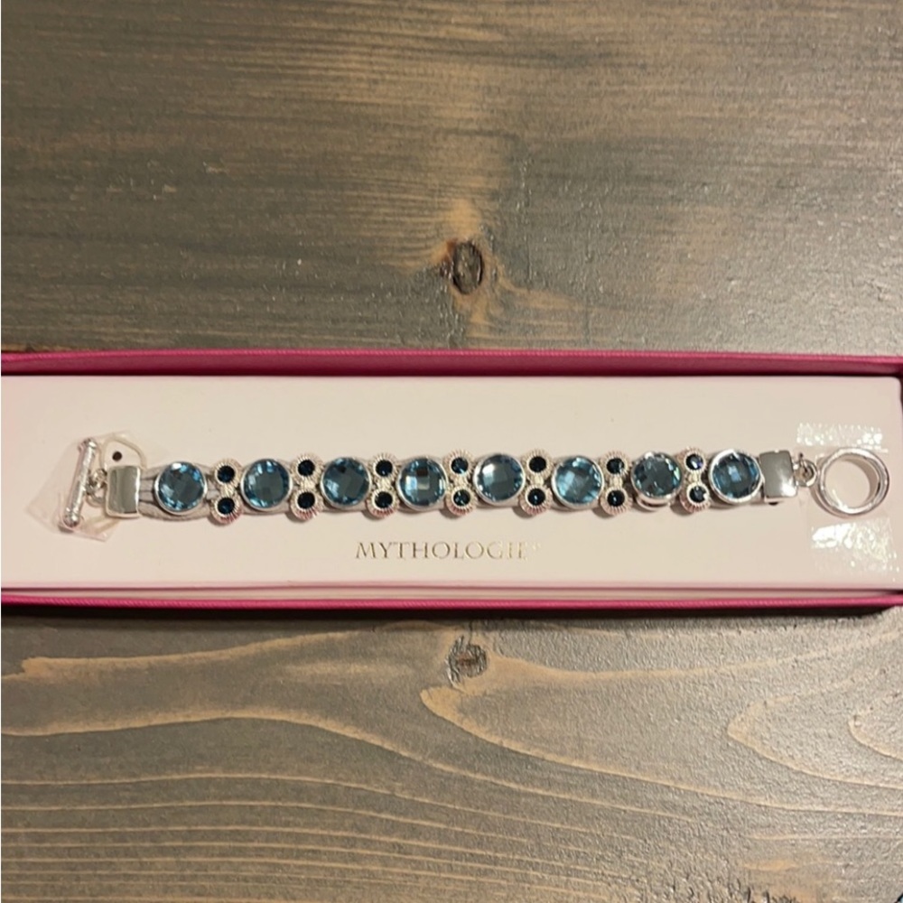 NWOT Mythologie Bracelet